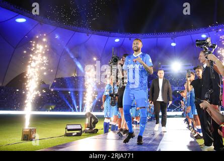 Le footballeur brésilien Neymar da Silva Santos Junior, connu sous le nom de Neymar Jr, est présenté comme le nouveau joueur d’Al Hilal Saudi FC avant le match de football SAFF Roshn Saudi Pro League 2023-24 entre Al Hilal Saudi FC et Al-Fayha au King Fahd International Stadium le 19 août 2023 à Riyad, Arabie saoudite. Photo de Stringer / Power Sport Images Banque D'Images