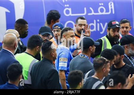 Le footballeur brésilien Neymar da Silva Santos Junior, connu sous le nom de Neymar Jr, est présenté comme le nouveau joueur d’Al Hilal Saudi FC avant le match de football SAFF Roshn Saudi Pro League 2023-24 entre Al Hilal Saudi FC et Al-Fayha au King Fahd International Stadium le 19 août 2023 à Riyad, Arabie saoudite. Photo de Stringer / Power Sport Images Banque D'Images