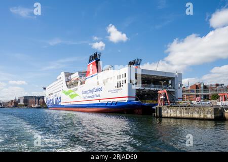 Kieler Hafen am Schwedenkai, die Schwedenfähre Stena Germanica zeigt ihr sttliches Heck Banque D'Images