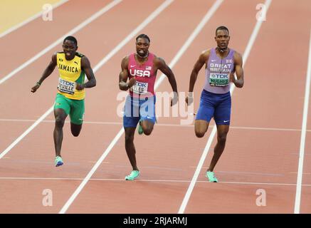 Budapest, Hongrie. 20 août 2023. Oblique Séville de JAM, Noah Lyles des USA et Zharnel Hughes de GBR, 100 M hommes lors des Championnats du monde d'athlétisme 2023 le 20 août 2023 à Nemzeti Atletikai Kozpont à Budapest, Hongrie - photo Laurent Dairys/DPPI crédit : DPPI Media/Alamy Live News Banque D'Images