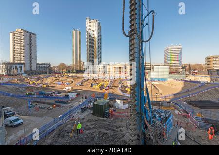 Elevated photo du réaménagement de Elephant et Castle Town Centre par Multiplex. Banque D'Images