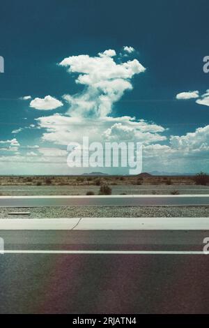 Microdosage- imagerie psychédélique de l'ouest américain Banque D'Images