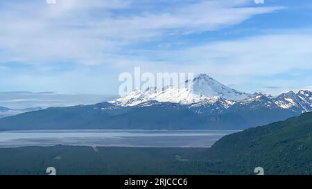 Volcan Iliamna. Volcans du lac Clark. Alaska Banque D'Images