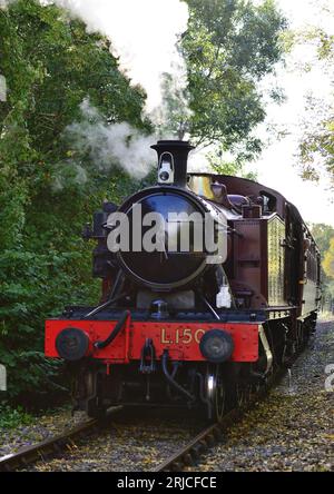 Moteur-citerne GWR classe 4575 2-6-2 n° 5521, vu ici comme London transport n° L150, sur l'Avon Valley Railway, South Gloucestershire. Banque D'Images