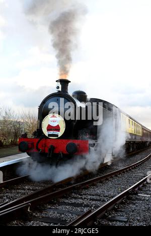 RSH No 7151 à la gare Avon Riverside sur la Avon Valley Railway avec un Santa Special le 1 décembre 2012. Banque D'Images