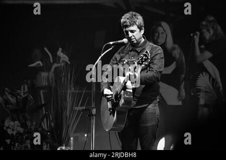 Noel Gallagher photographié en tant que High Flying Birds de Noel Gallagher fait la tête d'affiche du Hardwick Festival en août 2023. Crédit : James Hind/Alamy stock photo. Banque D'Images