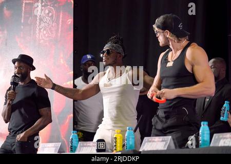 KSI et Logan Paul lors d'une conférence de presse à l'OVO Arena Wembley, Londres. Date de la photo : mardi 22 août 2023. Banque D'Images