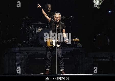 Copenhague, Danemark. 11 juillet 2023. Le chanteur, auteur-compositeur et musicien américain Bruce Springsteen donne un concert avec le E Street Band au Parken à Copenhague. (Crédit photo : Gonzales photo - Thomas Rungstrom). Banque D'Images