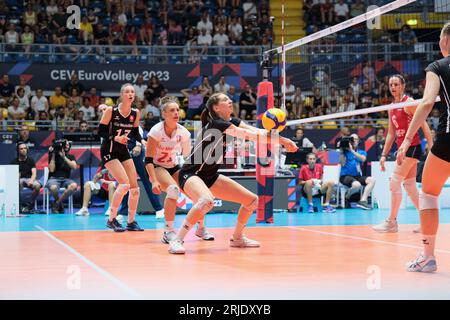 Turin, Italie. 21 août 2023. Madlaina Matter of Switzerland vu en action lors de la finale féminine CEV EuroVolley 2023 entre la Croatie et la Suisse au Gianni Asti Sports Hall. Score final ; Croatie 1:3 Suisse. (Photo Davide Di Lalla/SOPA Images/Sipa USA) crédit : SIPA USA/Alamy Live News Banque D'Images