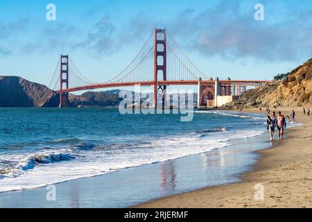 Golden Gate Bridge par temps brumeux, San Francisco Banque D'Images