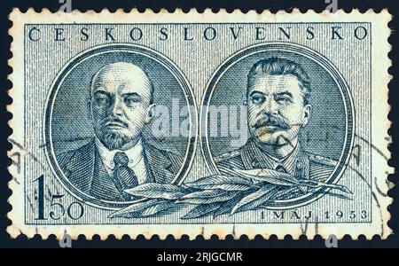 Lénine et Staline. Timbre-poste émis en Tchécoslovaquie en 1953 pour célébrer la fête du travail (1 mai 1953). Banque D'Images