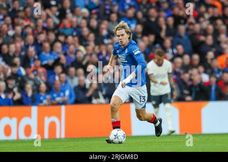 Glasgow, Royaume-Uni. 22 août 2023. Lors de la 1e manche de l'UEFA Champions League, les Rangers affrontent le PSV Eindhoven à l'Ibrox Stadium, Glasgow, Royaume-Uni. Il s'agissait de la 1e étape avec le 2e match à disputer au stade d'Eindhoven le 30 août 2023 où le vainqueur cumulé passera ensuite à la phase de groupes. Crédit : Findlay/Alamy Live News Banque D'Images