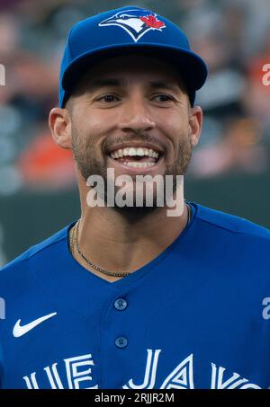 Baltimore, États-Unis. 22 août 2023. BALTIMORE, MD - 22 AOÛT : George Springer (4), le joueur de terrain des Blue Jays de Toronto, avant un match de MLB entre les Orioles de Baltimore et les Blue Jays de Toronto, le 22 août 2023, à Orioles Park à Camden yards, à Baltimore, Maryland. (Photo de Tony Quinn/SipaUSA) crédit : SIPA USA/Alamy Live News Banque D'Images