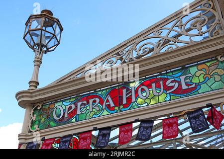 The Opera House de Frank Matcham,, The Square, Water St, Buxton, High Peak, Derbyshire, Angleterre, Royaume-Uni, SK17 6XN Banque D'Images