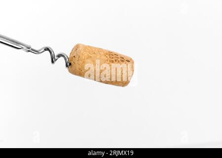 Gros plan bouchon à vin sur tire-bouchon. Ouvre-bouteilles. Banque D'Images