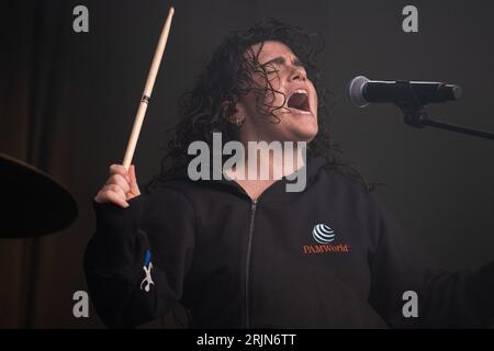 Trondheim, Norvège. 19th, août 2023. La chanteuse, musicienne et compositrice britannique Georgia donne un concert en direct lors du festival de musique norvégien Pstereo Festival 2023 à Trondheim. (Crédit photo : Gonzales photo - Tor Atle Kleven). Banque D'Images
