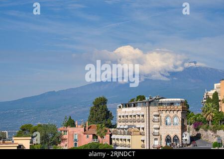 vue large du volcan etna de taormina, sicile, italie Banque D'Images