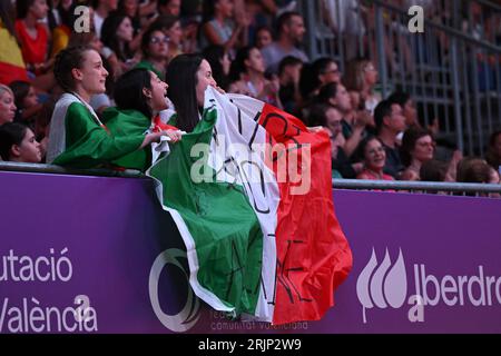 Valencia, Espagne. 23 août 2023. Supporters italiens à Valence pendant la gymnastique rythmique - Championnats du monde - individuels, gymnastique à Valence, Espagne, août 23 2023 crédit : Agence photo indépendante/Alamy Live News Banque D'Images