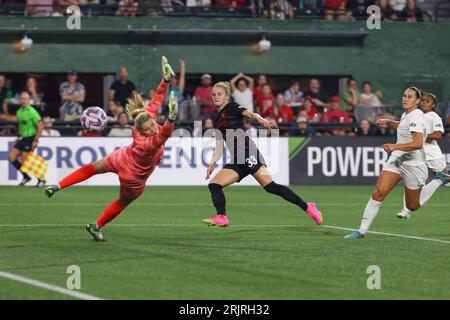 20 août 2023 ; Portland, Oregon, États-Unis; North Carolina courage au Portland Thorns FC dans un match NWSL à Providence Park. (crédit photo : Al Sermeno/KLC Banque D'Images