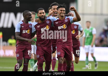 Edimbourg, Royaume-Uni. 23 août 2023. Ollie Watkins d'Aston Villa célèbre avoir marqué son 3e but lors du match de qualification de l'UEFA Europa Conference League à Easter Road, Édimbourg. Le crédit photo devrait se lire : Neil Hanna/Sportimage crédit : Sportimage Ltd/Alamy Live News Banque D'Images