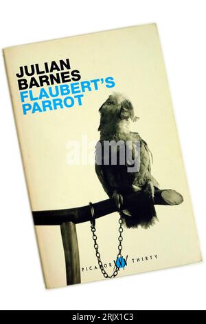 Julian Barnes - Flaubert's Parrot - couverture de livre d'occasion. Configuration du studio. Booker Prize présélectionné -1984 Banque D'Images