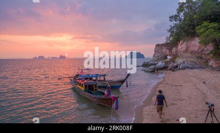 Superbe Buffalo Nose cape au coucher du soleil. incroyable de voir le cap avoir un grand trou à l'intérieur. la pierre ont coloré. sur le dessus de la cape ont une petite place pour Banque D'Images