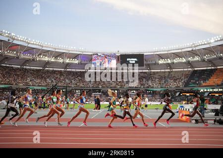 Centre national d'athlétisme, Budapest, Hongrie. 23 août 2023. Vue générale, 23 AOÛT 2023 - Athlétisme : Championnats du monde d'Athlétisme Budapest 2023 manche féminine de 5000m au Centre National d'Athlétisme, Budapest, Hongrie. Crédit : Naoki Morita/AFLO SPORT/Alamy Live News Banque D'Images