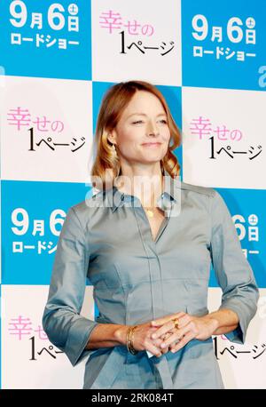 Bildnummer : 52659434 Datum : 18.08.2008 Copyright : imago/Xinhua Schauspielerin Jodie Foster während einer Präsentation ihres Filmes - Île Nims - In Tokio PUBLICATIONxNOTxINxCHN, Personen , optimistisch , Freude ; 2008, , film, Pressetermin ; , hoch, Kbdig, Einzelbild, close, Randbild, People Bildnummer 52659434 Date 18 08 2008 Copyright Imago XINHUA actrice Jodie Foster lors d'une présentation son film nims Islande à Tokyo PUBLICATIONxNOTxINxCHN personnes optimisme bonheur 2008 film presse appel vertical Kbdig Single Close Edge image célébrités Banque D'Images