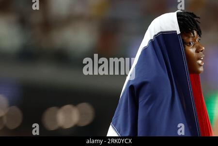 Budapest, Hongrie. 23 août 2023. Marileidy Paulino, de la République dominicaine, célèbre après avoir remporté la finale du 400m féminin des Championnats du monde d'athlétisme Budapest 2023 à Budapest, Hongrie, le 23 août 2023. Crédit : Wang Lili/Xinhua/Alamy Live News Banque D'Images