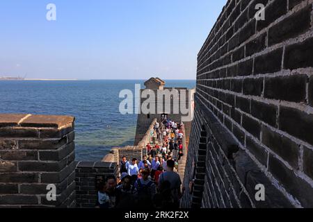 Ville de Qinhuangdao, Chine - 4 octobre 2018 : Paysage architectural de l'ancienne tête de dragon Grande Muraille dans le district de Shanhaiguan, ville de Qinhuangdao, Hebei Banque D'Images