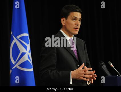 Bildnummer : 53226558 Datum : 27.07.2009 Copyright : imago/Xinhua BRUXELLES, 27 juillet 2009 (Xinhua) - le ministre britannique des Affaires étrangères David Miliband prononce un discours sur l'Afghanistan au siège de l'OTAN à Bruxelles, capitale de la Belgique, le 27 juillet 2009. Miliband a exposé la stratégie politique du Royaume-Uni à l'égard de l'Afghanistan, en insistant sur la réconciliation des insurgés, la garantie d'un engagement à long terme en faveur du développement de l'Afghanistan et une approche régionale. (Xinhua/Wu Wei) PUBLICATIONxNOTxINxCHN personnes Politik kbdig xsk 2009 quer Außenminister o00 Porträt Bildnummer 53226558 Date 27 07 2009 Copyright Imago XINHUA Brusse Banque D'Images