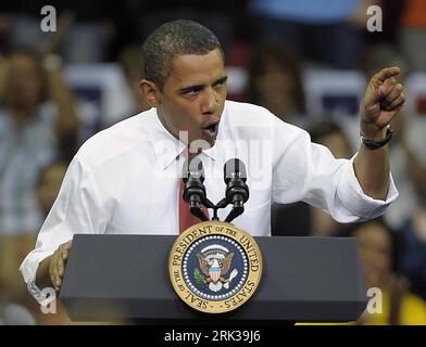 Bildnummer : 53375925 Datum : 17.09.2009 Copyright : imago/Xinhua -- WASHINGTON, (Xinhua) -- le président américain Barack Obama prononce une allocution lors d'un rassemblement sur la réforme de l'assurance maladie à College Park, Maryland, le 17 2009 septembre. (Xinhua/Zhang Yan)(lyi) (5)U.S.-WASHINGTON-OBAMA-HEALTH REFORM PUBLICATIONxNOTxINxCHN People Politik kbdig xkg 2009 quer o0 Porträt o00 USA // Aktion Bildnummer 53375925 Date 17 09 2009 Copyright Imago XINHUA Washington XINHUA U Président Barack Obama prononce un discours lors d'un rassemblement SUR LA réforme de L'assurance maladie À College Park Maryland LE 17 2009 septembre XINHUA Zhang Yan Banque D'Images