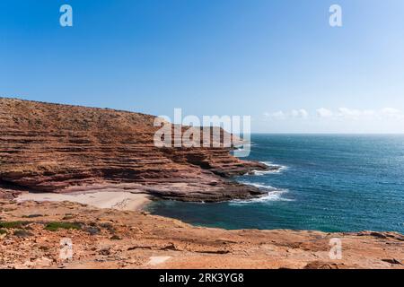 Pot Alley : vue sur les falaises accidentées sur la côte du parc national de Kalbarri Banque D'Images