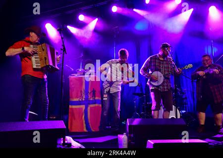 Orkney Folk Band The chair en concert au Cambridge Folk Festival 2023, Angleterre, Royaume-Uni. Banque D'Images