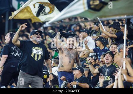 Los Angeles, États-Unis. 23 août 2023. Les fans de soccer sont vus lors d'un match de soccer MLS entre les Colorado Rapids et le Los Angeles FC. Note finale : Los Angeles FC 4:0 Colorado Rapids crédit : SOPA Images Limited/Alamy Live News Banque D'Images