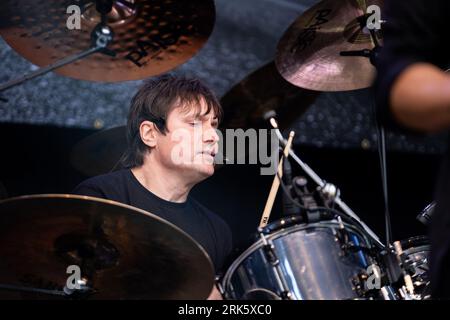 Trondheim, Norvège. 11th, août 2023. Le groupe de hard rock norvégien Stargazer donne un concert au Sverresborg Folkemuseum à Trondheim. Ici le batteur Svend Skogheim est vu en direct sur scène. (Crédit photo : Gonzales photo - Tor Atle Kleven). Banque D'Images