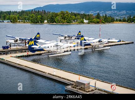 Le Vancouver Harbour Flight Centre est le terminal d'hydravions de Vancouver, offrant des voyages d'affaires et de loisirs en hydravion aux communautés côtières. Banque D'Images