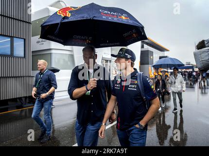 ZANDVOORT - Max Verstappen (Red Bull Racing) en piste sur le circuit de Zandvoort avant le Grand Prix de F1 des pays-Bas le 24 août 2023 à Zandvoort, pays-Bas. ANP KOEN VAN WEEL Banque D'Images