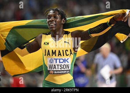 Budapest, Hongrie. 24 août 2023. Antonio Watson, de la Jamaïque, célèbre après avoir remporté l'or dans la finale du 400 m masculin lors des Championnats du monde d'athlétisme à Budapest, Hongrie, le jeudi 24 août 2023. Photo : Jessica Gow/TT/kod 10070 crédit : TT News Agency/Alamy Live News Banque D'Images