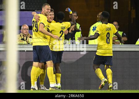Bruxelles, Belgique. 24 août 2023. Casper Terho de l'Union célèbre après avoir marqué lors d'un match de football entre l'Union Royale belge Saint Gilloise et le Swiss FC Lugano, jeudi 24 août 2023 à Bruxelles, la première étape du match de play-off de l'UEFA Europa League. BELGA PHOTO LAURIE DIEFFEMBACQ crédit : Belga News Agency/Alamy Live News Banque D'Images