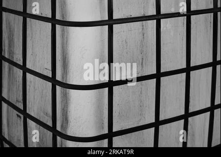 Prise de vue détaillée dans un bâtiment industriel abandonné Banque D'Images