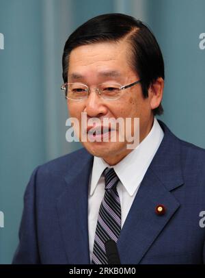 Bildnummer: 54439862  Datum: 17.09.2010  Copyright: imago/Xinhua (100917) -- TOKYO, Sep. 17, 2010 (Xinhua) -- Japan s newly appointed Agricultural, Forestry and Fisheries Minister Michihiko Kano attends a press conference at the Prime Minister s official residence in Tokyo Sept. 17, 2010. Japanese Prime Minister Naoto Kan unveiled the roster of a fresh Japanese Cabinet early Friday afternoon. (Xinhua/Ji Chunpeng) (yc) JAPAN-TOKYO-CABINET-PRESS PUBLICATIONxNOTxINxCHN People Politik Regierung Minister Kabinett Porträt kbdig xdp 2010 hoch     Bildnummer 54439862 Date 17 09 2010 Copyright Imago XI Stock Photo