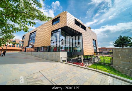 Worcester,Worcestershire,UK-août 17 2023:The Hive est la première université entièrement intégrée et bibliothèque publique d'Europe, ouverte par la Reine en 2012, holdi Banque D'Images