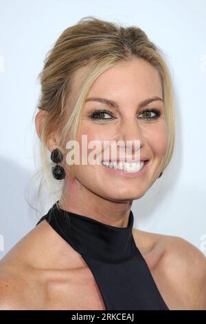 Bildnummer : 54751125 référence : 14.12.2010 Copyright : imago/Xinhua 14 décembre 2010 Beverly Hills, ca. Faith Hill Country Strong Los Angeles projection spéciale à l'Academy of Motion Pictures Arts & Sciences Theatre PUBLICATIONxNOTxINxCHN Entertainment People film Porträt xo0x kbdig 2010 hoch Bildnummer 54751125 Date 14 12 2010 Copyright Imago XINHUA décembre 14 2010 Beverly Hills environ Faith Hill Country Strong Los Angeles projection spéciale À l'Académie de films Arts et Sciences Théâtre PUBLICATIONxNOTxINxCHN divertissement célébrités film Portrait xo0x Kbdig 2010 vertical Banque D'Images