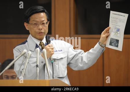 Bildnummer : 55221998 Datum : 04.04.2011 Copyright : imago/Xinhua (110404) -- TOKYO, 4 avril 2011 (Xinhua) -- Hidehiko Nishiyama, porte-parole de l'Agence de sûreté nucléaire et industrielle, prend la parole lors d'une conférence de presse tenue à Tokyo, Japon, le 4 avril 2011. L’opérateur de la centrale nucléaire n°1 de Fukushima a déclaré lundi qu’il prévoyait de déverser de l’eau contaminée dans le Pacifique, dans le but d’accélérer les travaux pour faire face à la crise dans le complexe perturbé. La quantité totale d'eau contenant des matières radioactives qui devait être rejetée serait de 11 500 tonnes, selon la Tokyo Electric Power Co Banque D'Images