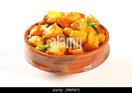 Aloo Tarkari, curry de pommes de terre, délicieuse recette de nourriture pakistanaise. Banque D'Images