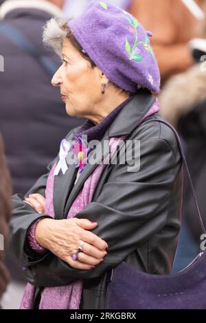 Des militantes à Madrid, en Espagne, se rassemblent pour manifester à l'occasion de la Journée internationale de la femme, le 8 mars, en faveur de leurs droits et libertés Banque D'Images