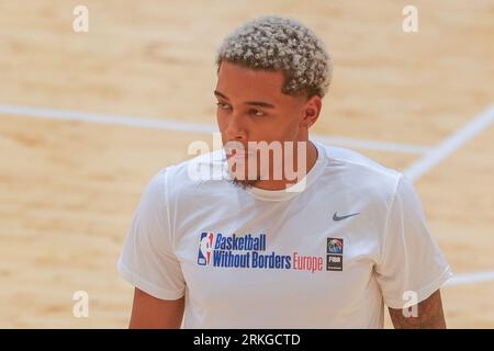 Wroclaw, Wroclaw, Pologne. 25 août 2023. Jeremy Sochan apparaît à Wroclaw dans le cadre du camp européen NBA ''Basketball sans frontières'' (image de crédit : © Krzysztof Zatycki/ZUMA Press Wire) À USAGE ÉDITORIAL UNIQUEMENT ! Non destiné à UN USAGE commercial ! Banque D'Images