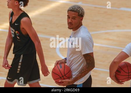 Wroclaw, Wroclaw, Pologne. 25 août 2023. Jeremy Sochan apparaît à Wroclaw dans le cadre du camp européen NBA ''Basketball sans frontières'' (image de crédit : © Krzysztof Zatycki/ZUMA Press Wire) À USAGE ÉDITORIAL UNIQUEMENT ! Non destiné à UN USAGE commercial ! Banque D'Images