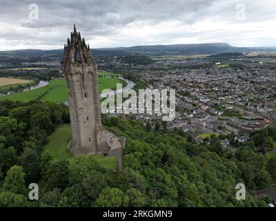 Une vue aérienne du monument historique national Wallace à Stirling, en Écosse Banque D'Images